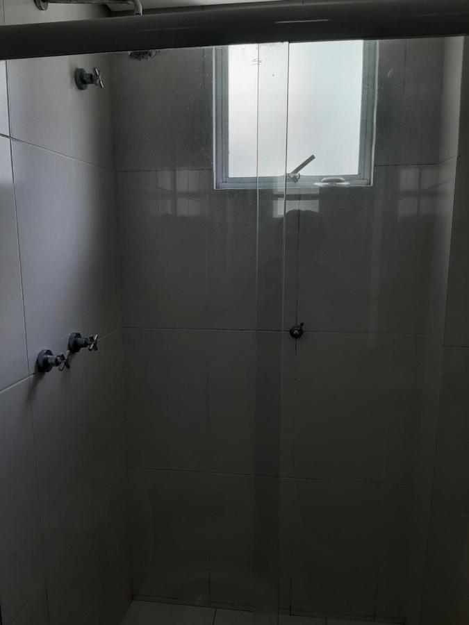 Quarto com cama de casal ao lado da Ópera de Arame Curitiba Exterior foto