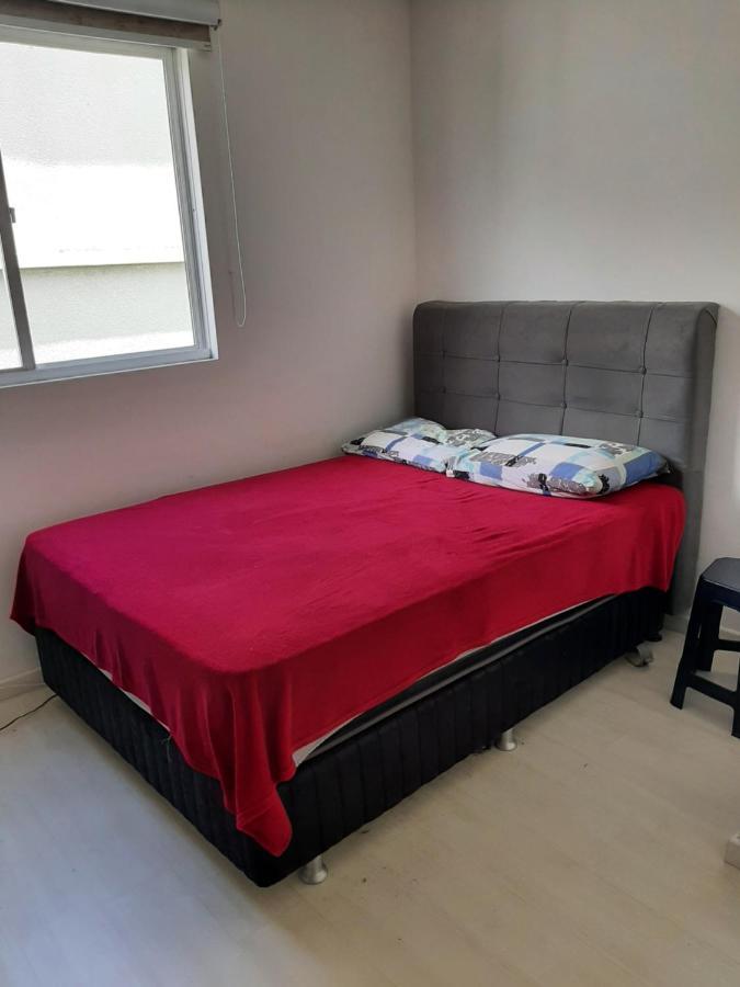 Quarto com cama de casal ao lado da Ópera de Arame Curitiba Exterior foto